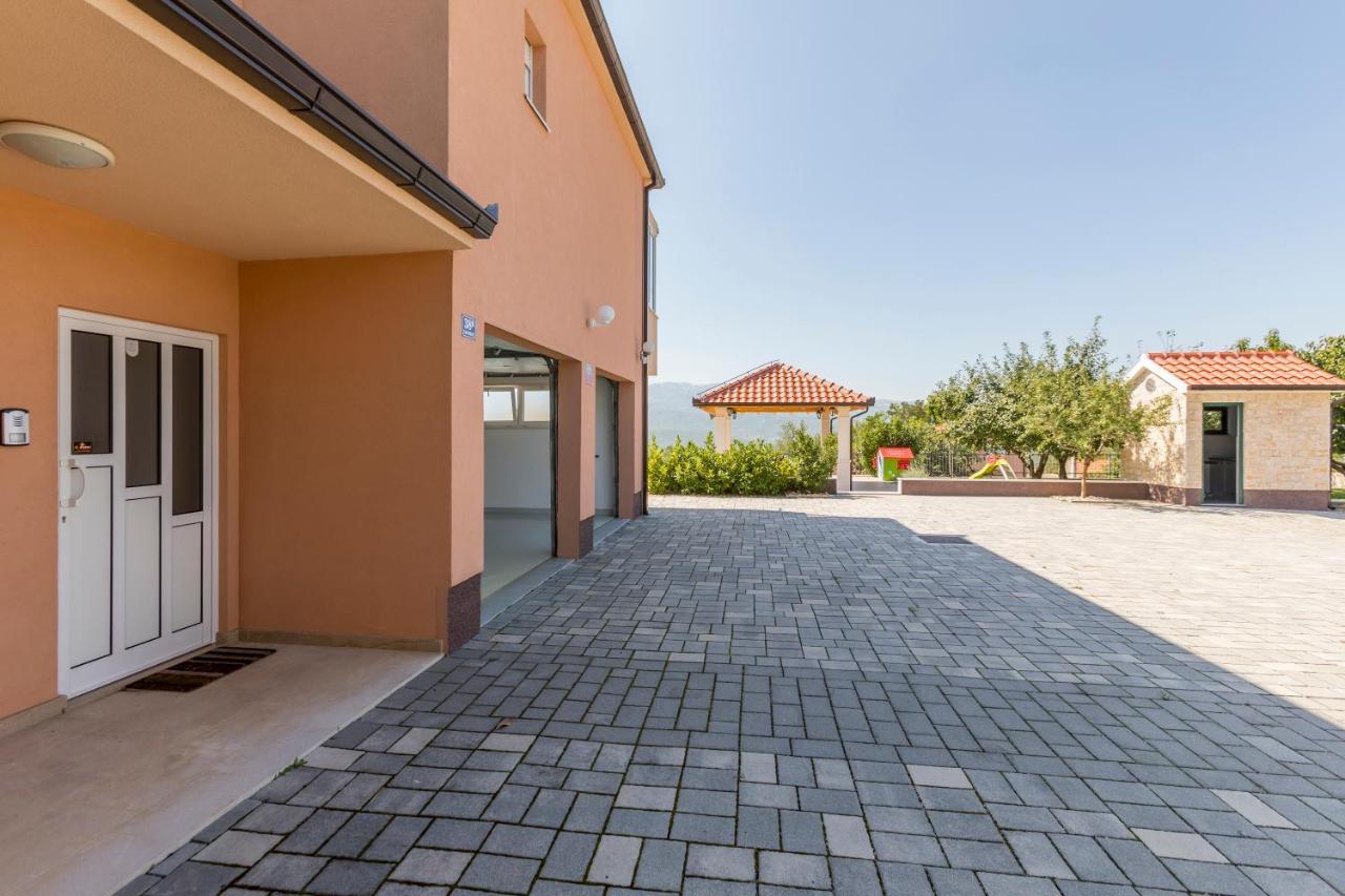 Villa Duje Trilj Εξωτερικό φωτογραφία